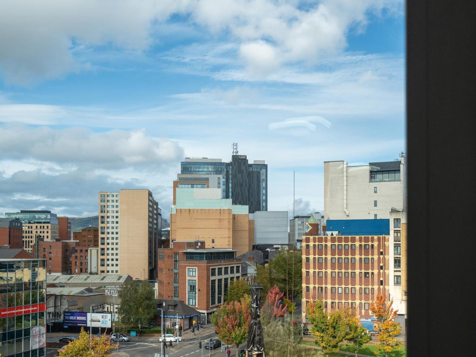 Movie House Executive Suite - Secure Free Parking Belfast Exterior photo