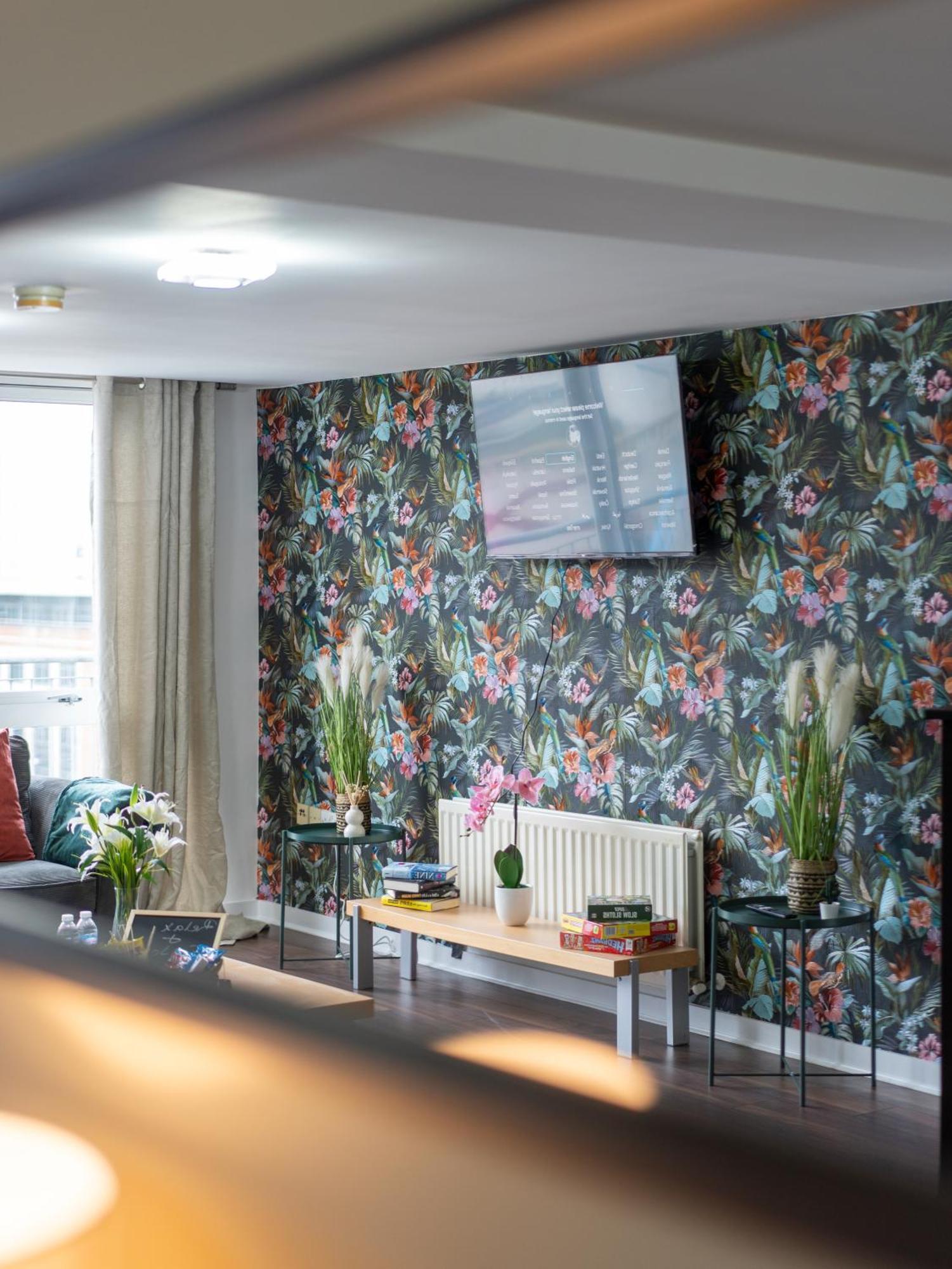 Movie House Executive Suite - Secure Free Parking Belfast Exterior photo